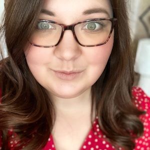 Meet your Posher, Tiffany